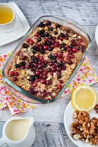 Baked Oatmeal with Bananas and Berries