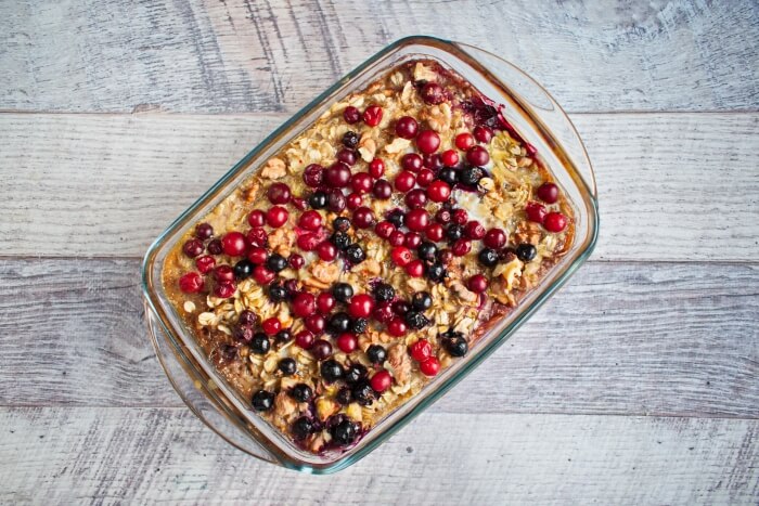 Baked Oatmeal with Bananas and Berries recipe - step 6