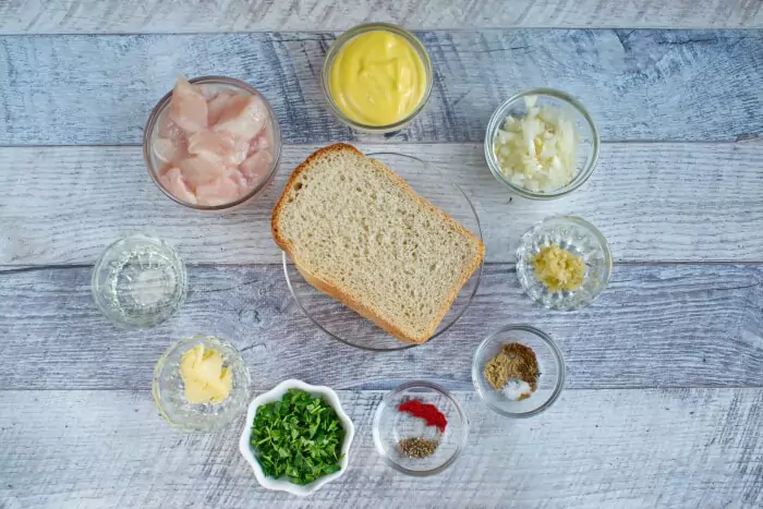 Ingredients for Chicken Sandwich with Mayo