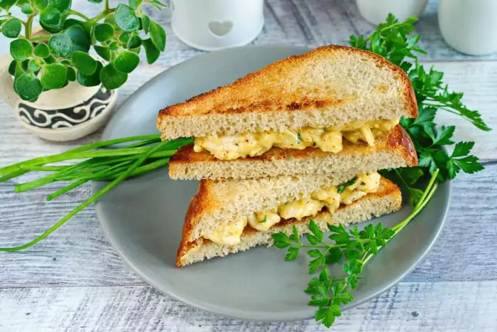 Chicken Sandwich with Mayo