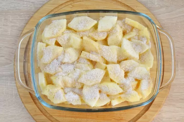 Step 3 - Classic Apple Cobbler