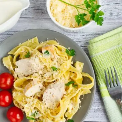 Classic Chicken Alfredo Pasta Recipe - Easy Classic Pasta recipe - Creamy Chicken Alfredo Recipe
