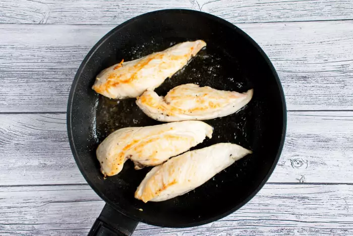 Step 2 - Classic Chicken Alfredo Pasta