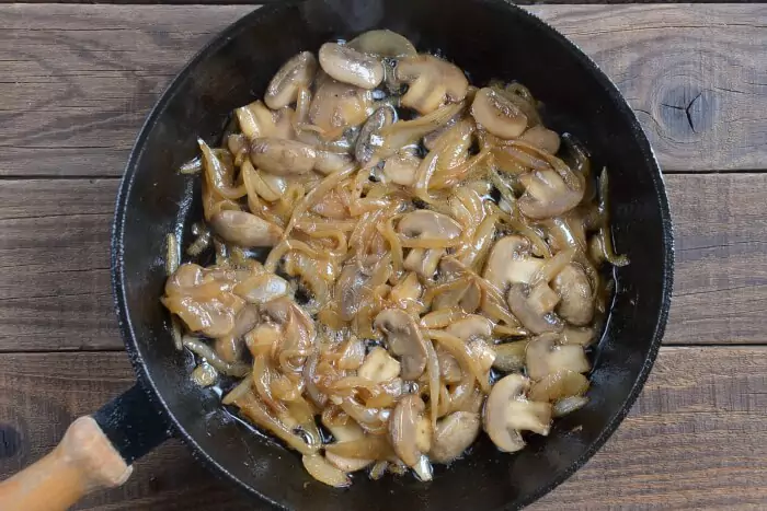Step 4 - Classic Beef Stroganoff