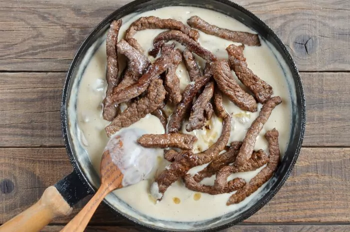 Step 8 - Classic Beef Stroganoff