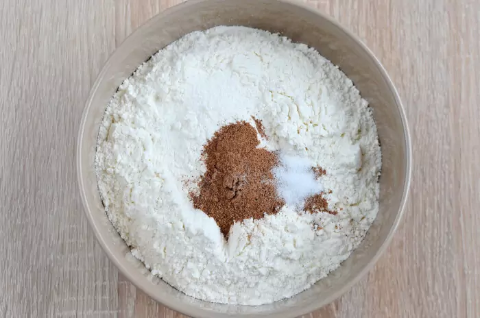 Step 2 - Easy Carrot Cake