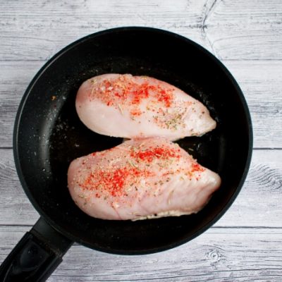 Easy Low-Carb Mozzarella Chicken recipe - step 3