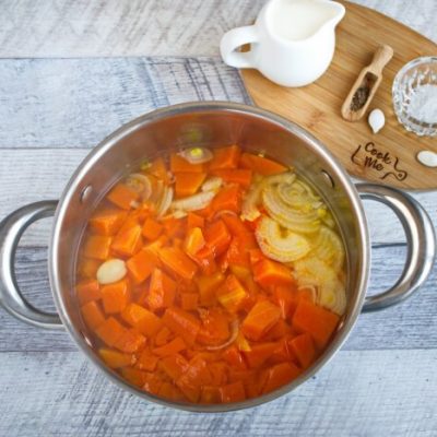 Easy Pumpkin Soup recipe - step 2