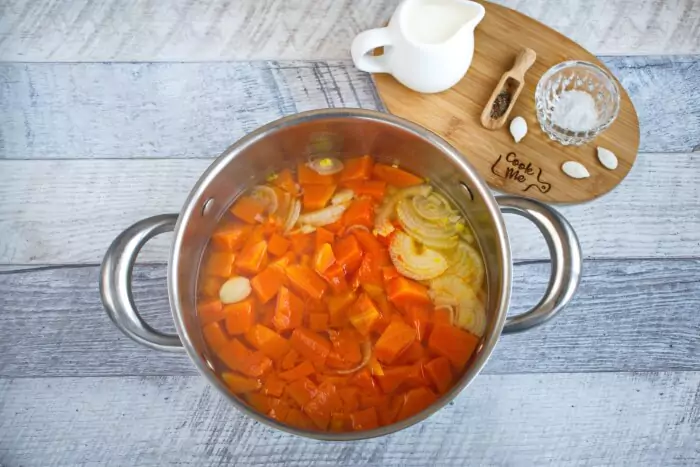 Step 2 - Easy Pumpkin Soup