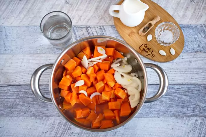 Step 2 - Easy Pumpkin Soup