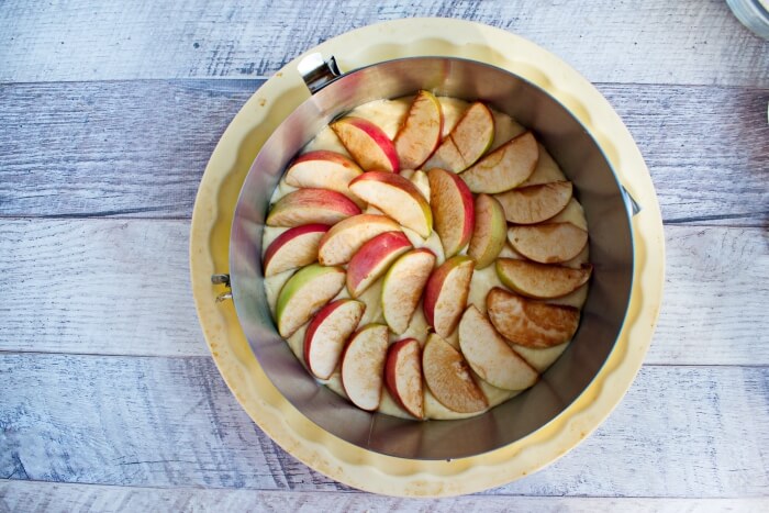 german kuchen apple recipe cook dough tray baking place authentic lightly greased