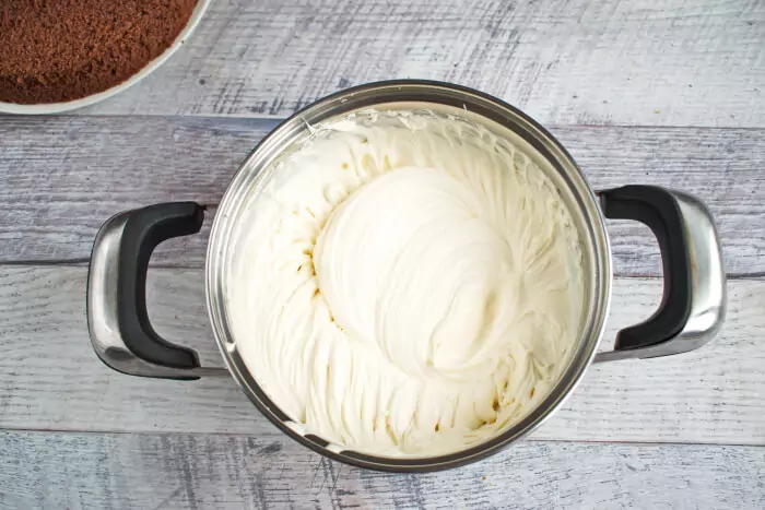 Step 3 - Easy Ho Ho Cake