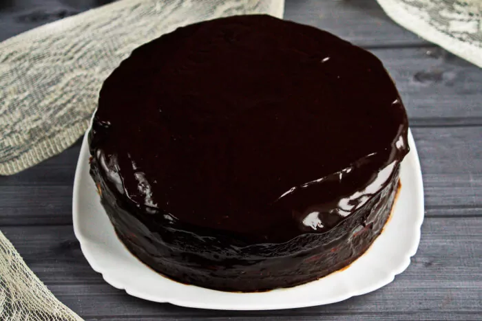 Step 6 - Easy Ho Ho Cake