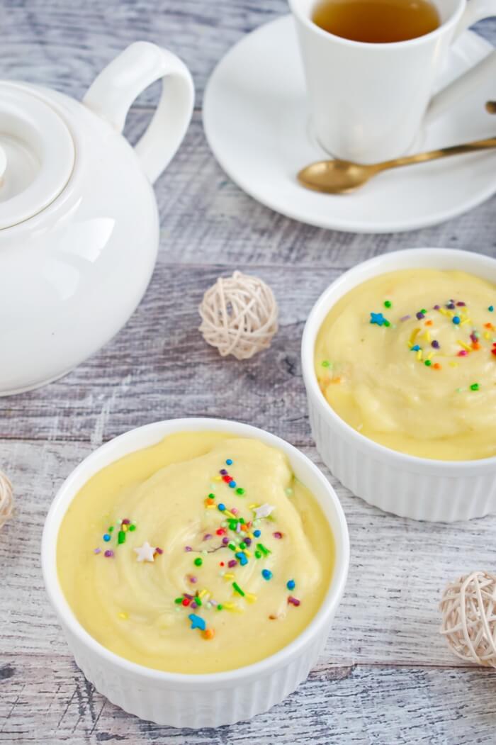 Homemade Vanilla Custard [cook.me]