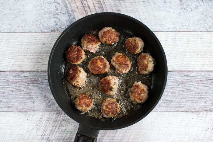 Juicy Beef Meatballs recipe - step 3
