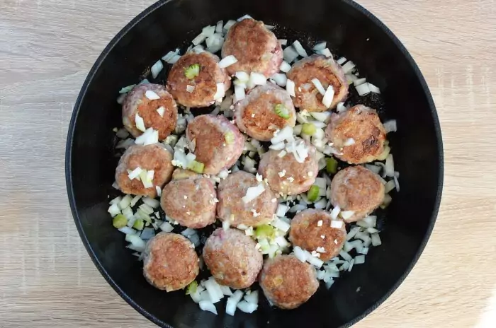 Step 3 - One-Pot Meatballs with Spaghetti