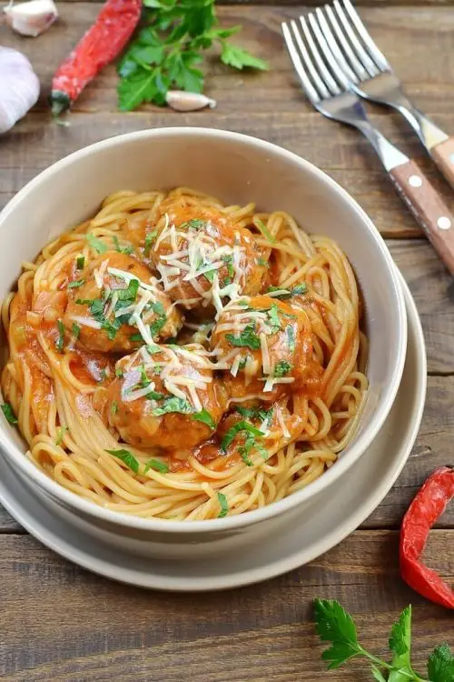 One-Pot Meatballs with Spaghetti
