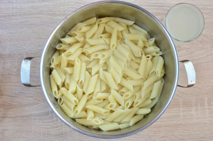 Step 1 - Creamy Chicken Pesto Pasta