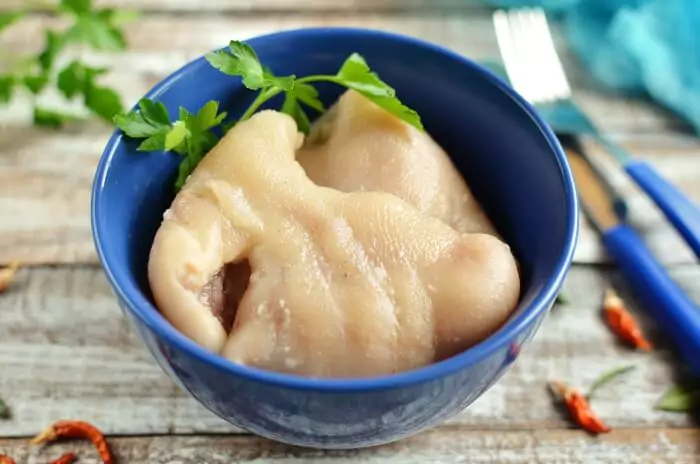 How to serve Pickled Pig’s Trotters