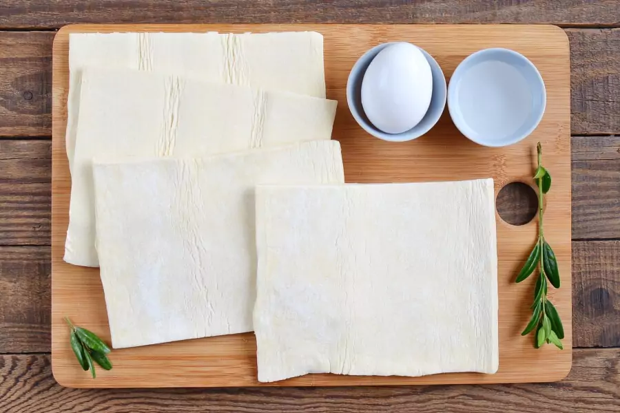 Ingredients for Easy Puff Pastry Cups