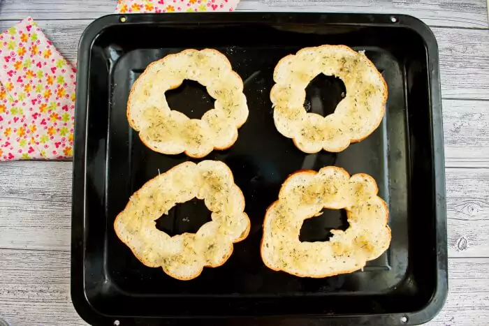 Step 3 - Salted Garlic Bagel Chips