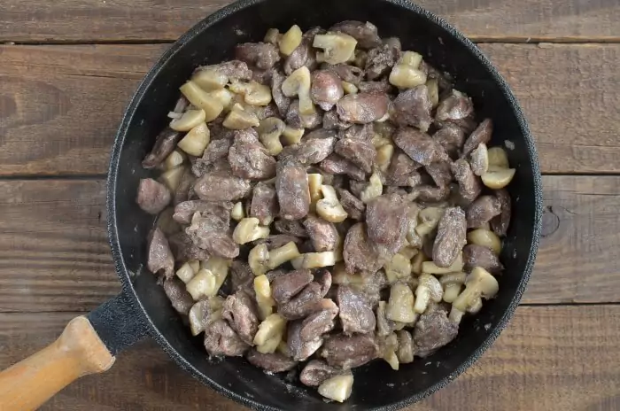 Step 3 - Sauteed Chicken Hearts with Mushrooms