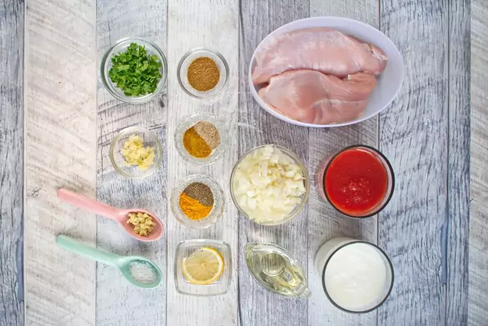 Ingredients for Keto Spicy Chicken Curry