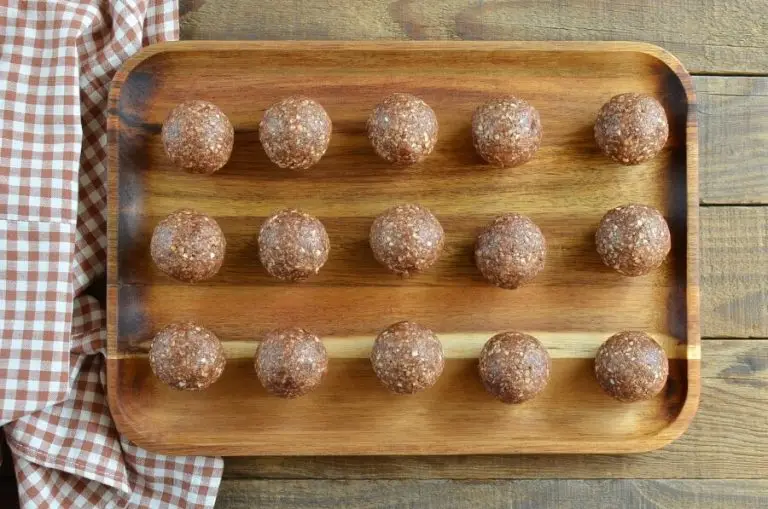 Step 3 - Cocoa and Nut Rum Balls