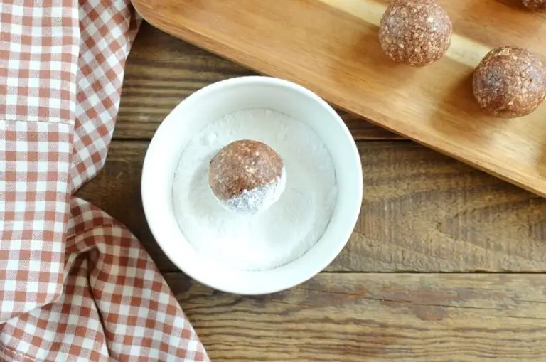 Step 4 - Cocoa and Nut Rum Balls