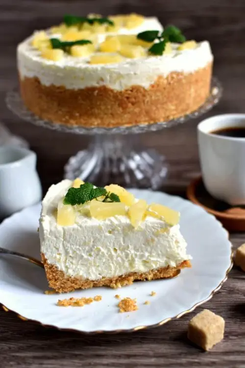 Creamy Pineapple Cheesecake