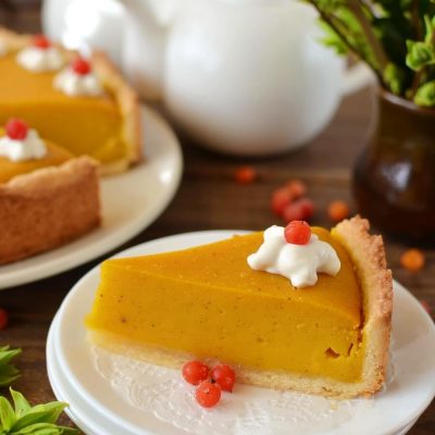 Creamy Pumpkin Pie-Easy, Creamy Pumpkin Pie-The Best Creamy Pumpkin Pie Recipe