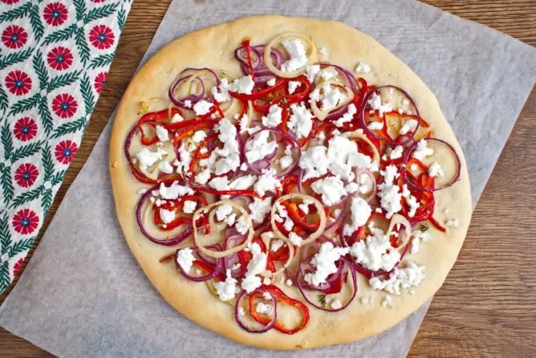 Step 4 - Bell Pepper and Feta Pizza