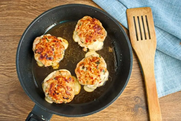 Step 4 - Cheese-Stuffed Turkey Burgers