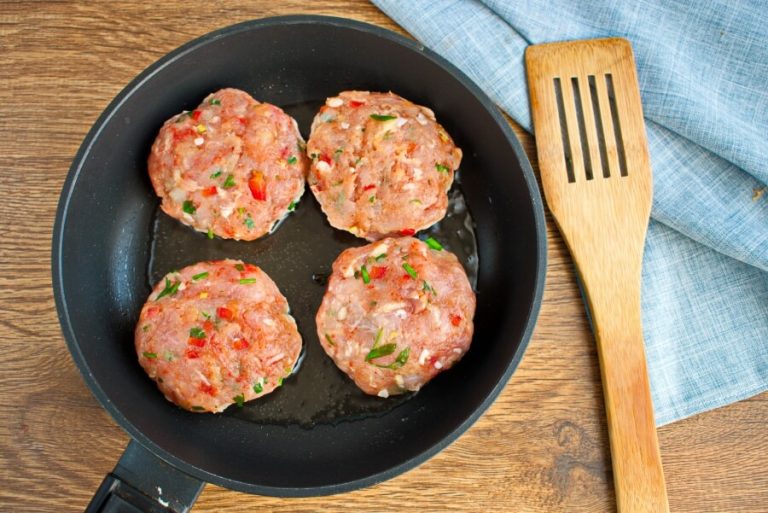 Step 4 - Cheese-Stuffed Turkey Burgers