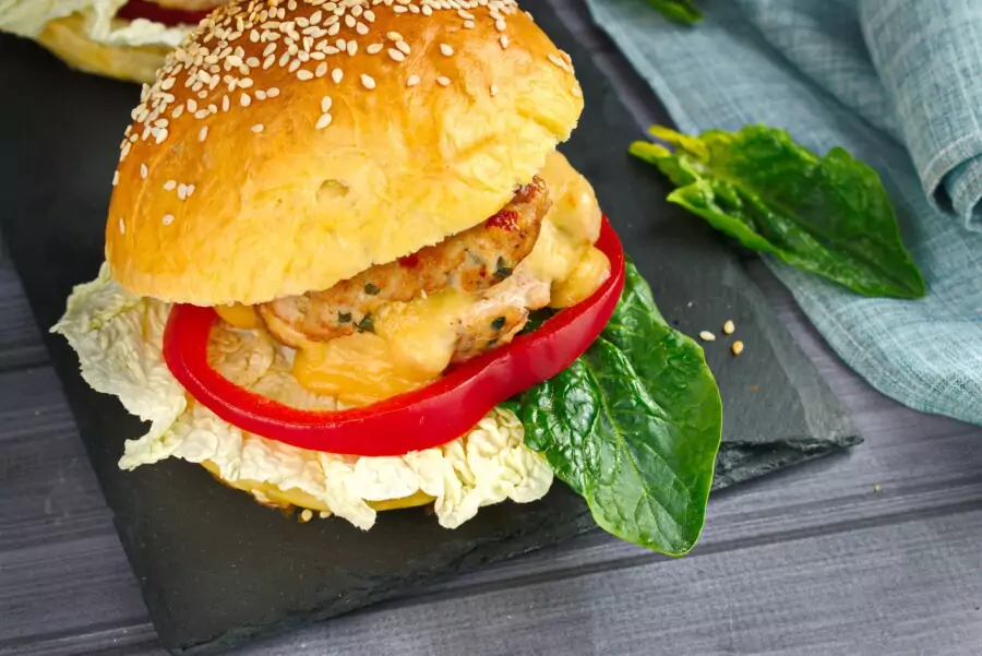 Cheese-Stuffed Turkey Burgers