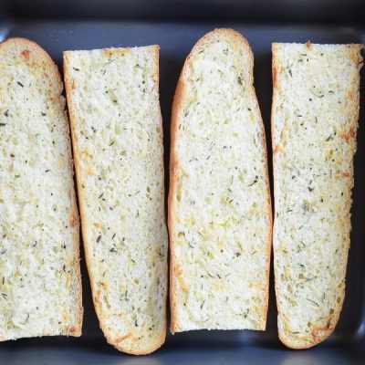 Cheesy Garlic Bread recipe - step 4