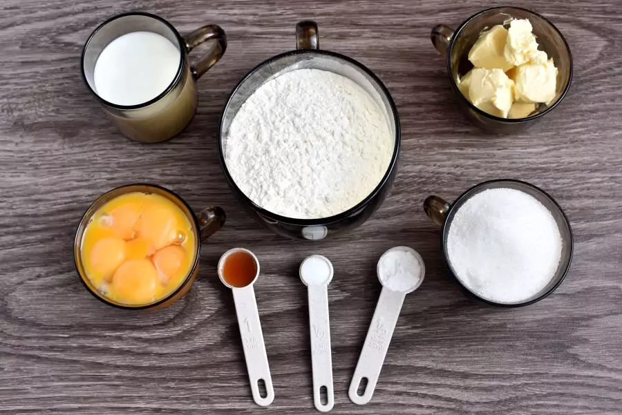 Ingredients for Easy Vanilla Sponge