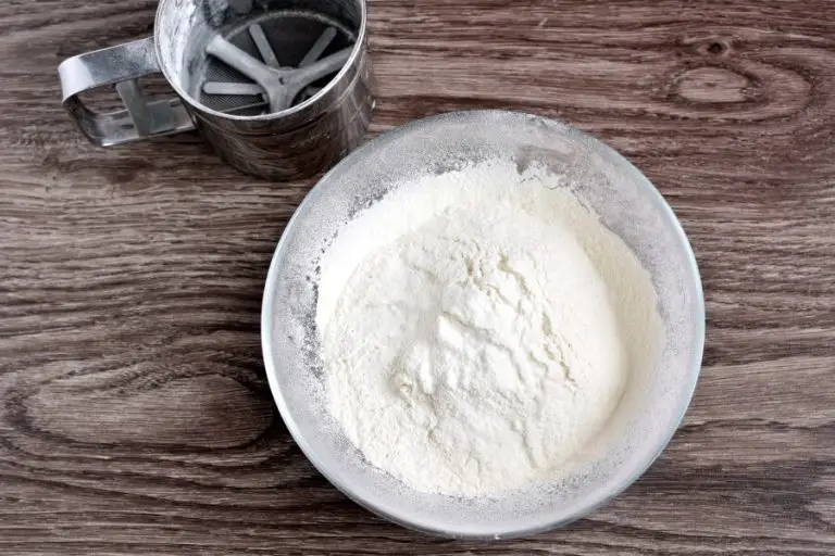 Step 2 - Easy Vanilla Sponge