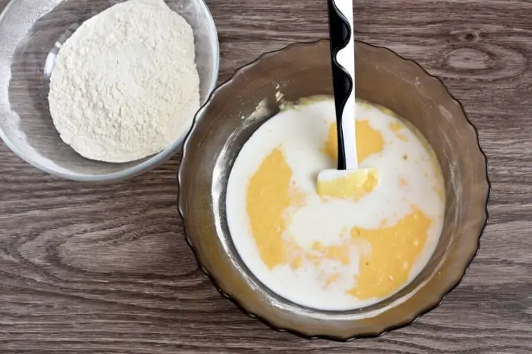 Step 5 - Easy Vanilla Sponge