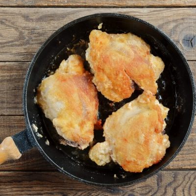 Fried Chicken Thighs recipe - step 4