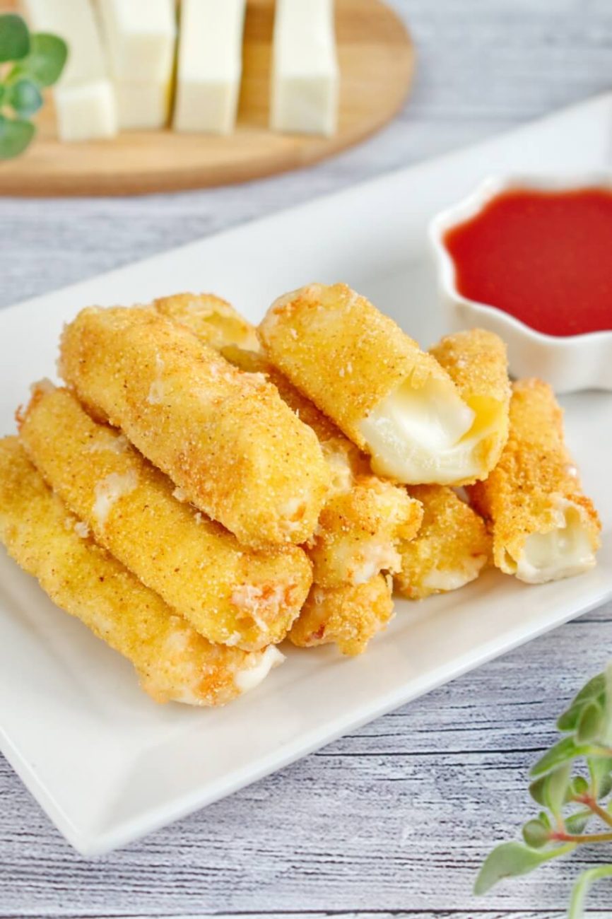 Fried Mozzarella Sticks Recipe Cook.me Recipes