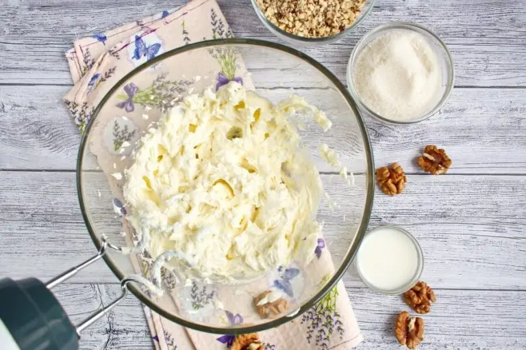 Hungarian Kiffle Cookies recipe - step 1