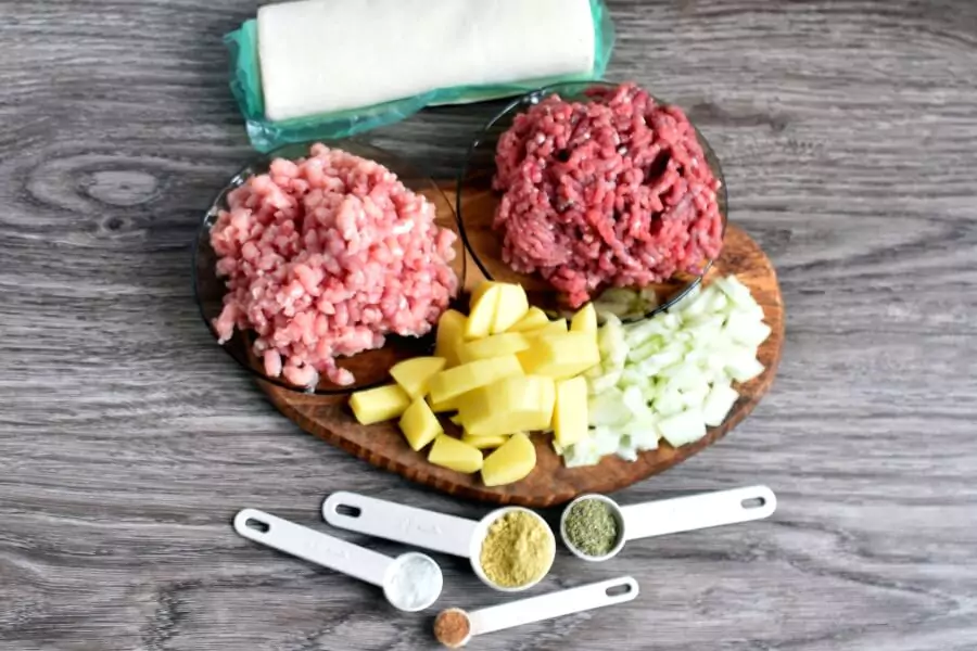 Ingredients for Meat and Onion Pie