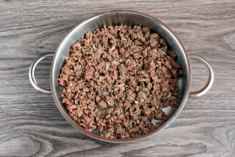Step 5 - Meat and Onion Pie