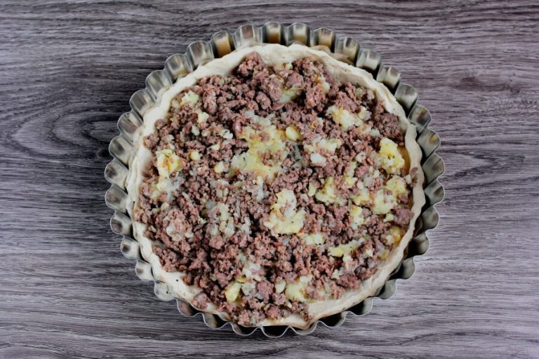 Step 7 - Meat and Onion Pie
