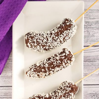 How to Cook Monkey Tails Recipe - Easy Chocolate Covered Bananas on Sticks Recipe - Monkey Tails Frozen Banana Dessert