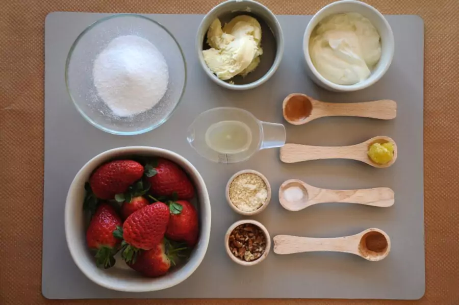 Ingredients for No-Bake Keto Cheesecake