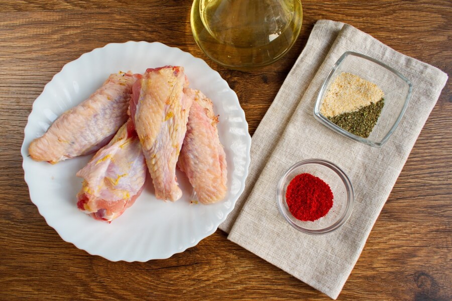 Ingridiens for Keto Pan-Fried Turkey Wings