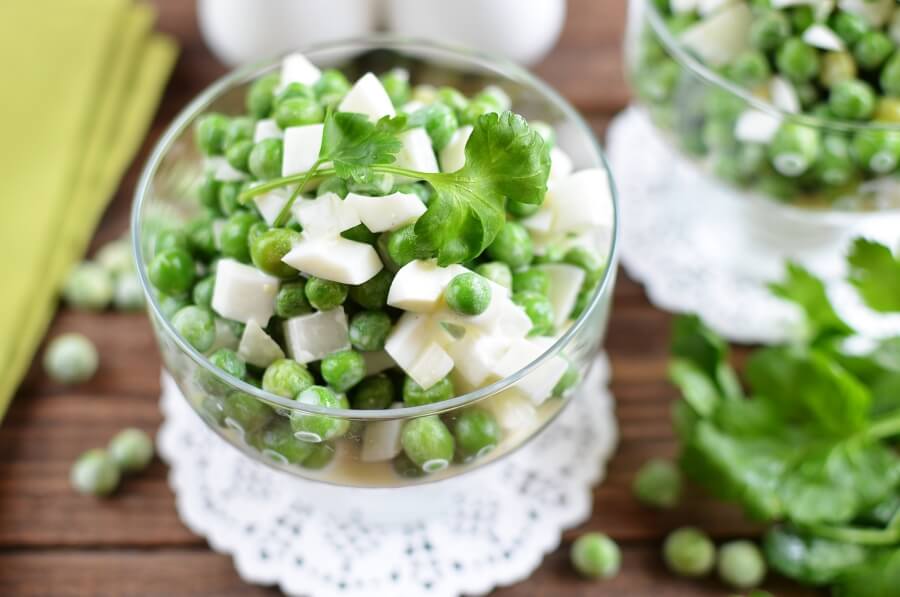 How to serve Pea Salad with Egg