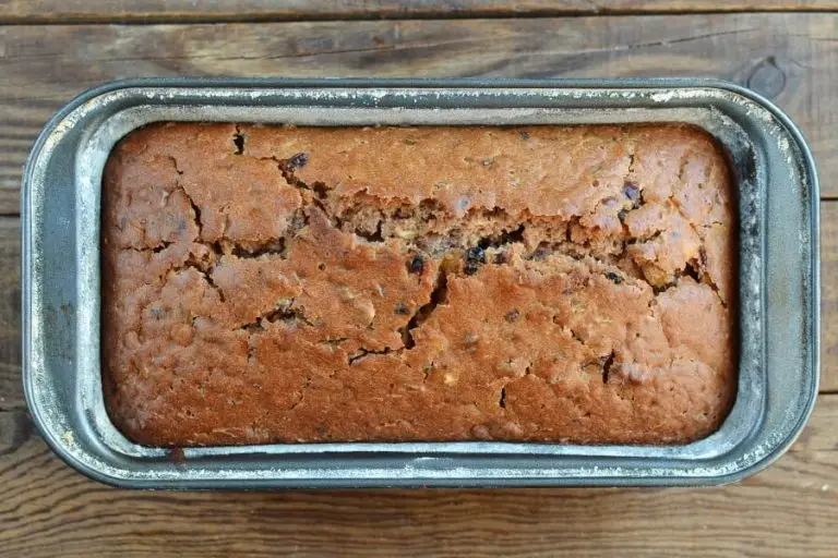 Step 7 - Raisin and Walnut Cake